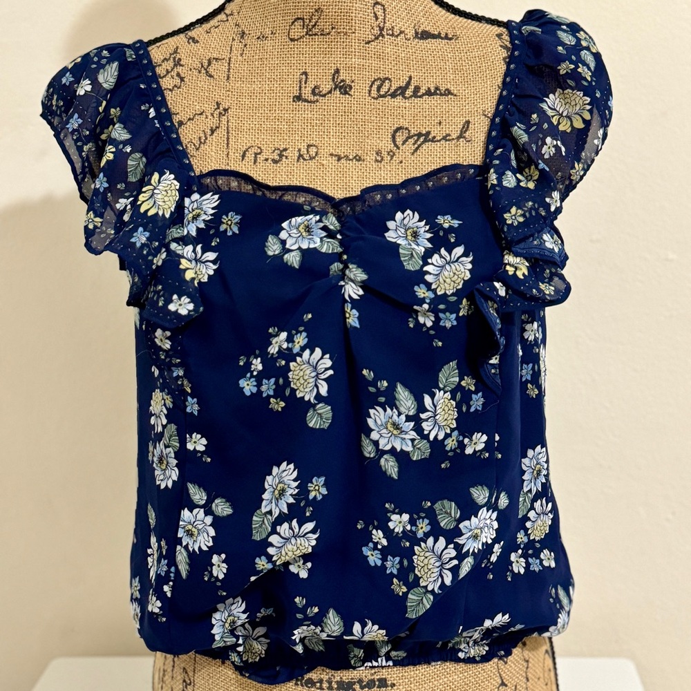 Max Studio ↠ NWT floral top